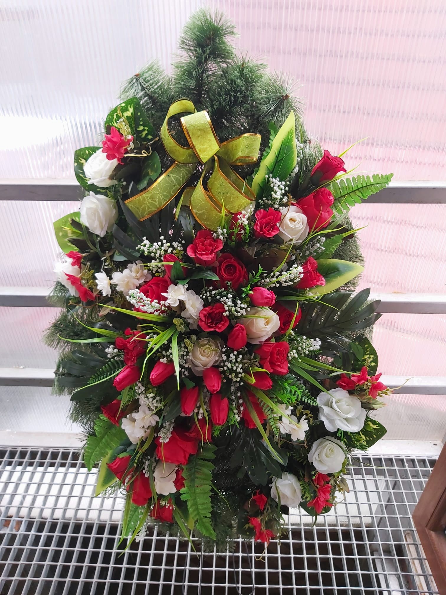 Coroana funerara personalizata Deva