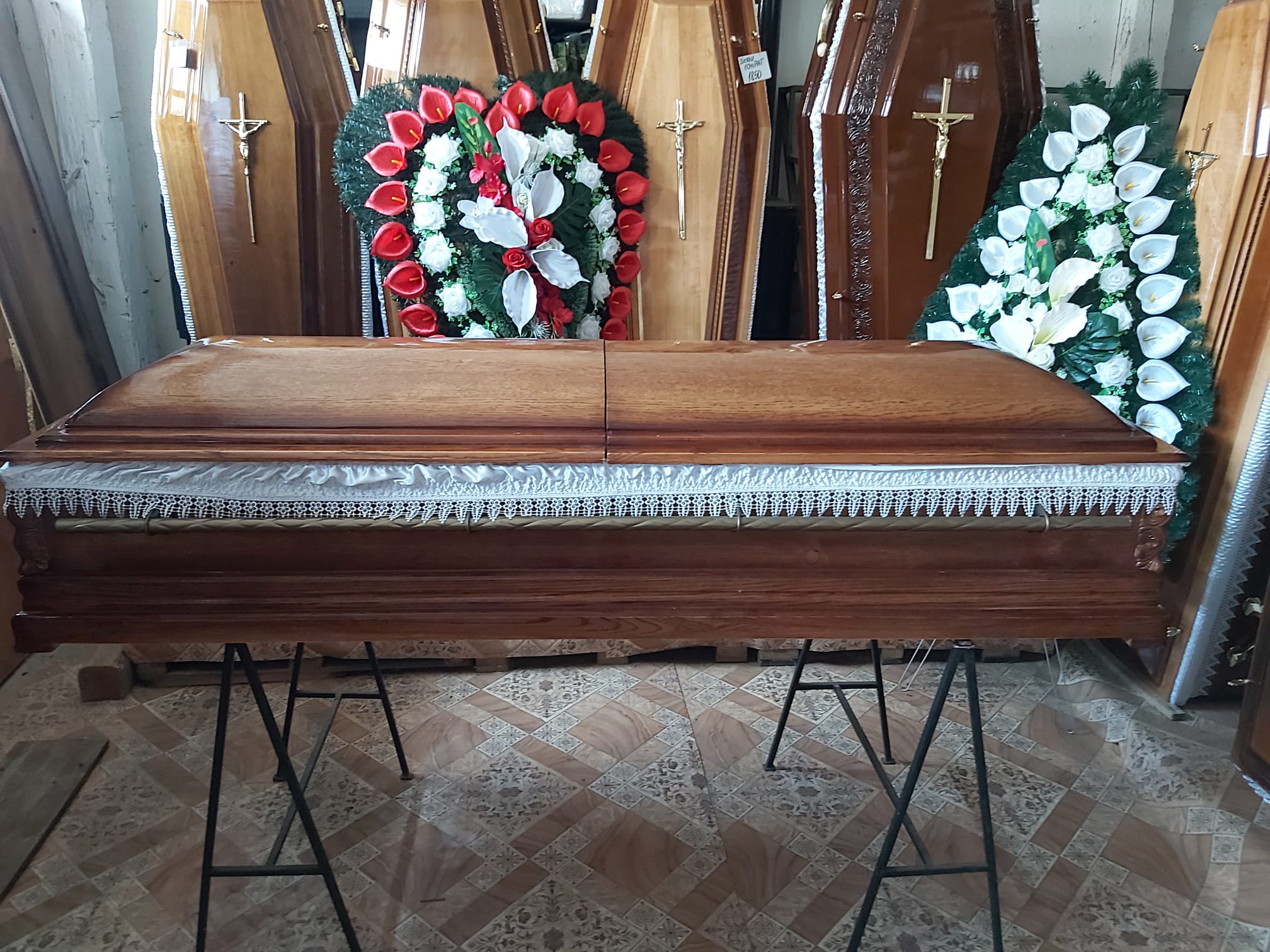 Sicrie funerare Deva model maro